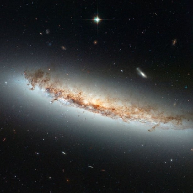 Hubble teleskopundan inanılmaz kareler 87