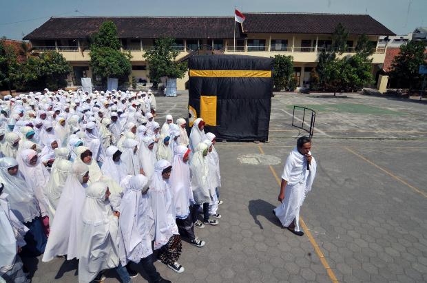 Endonezyalı ortaokul öğrencilerine Hac eğitimi 14
