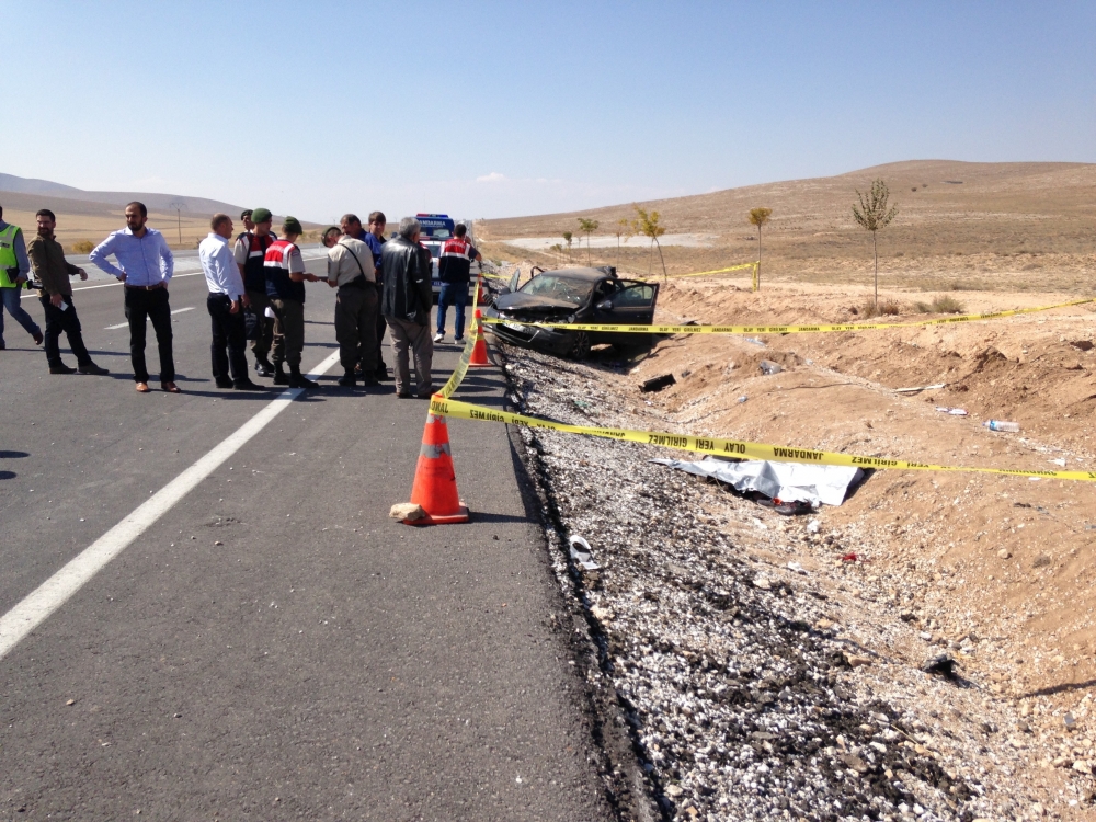 Konya'da otomobil devrildi: 1 ölü, 6 yaralı 3