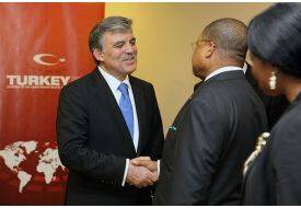 Gül New York'ta Resepsiyon Verdi