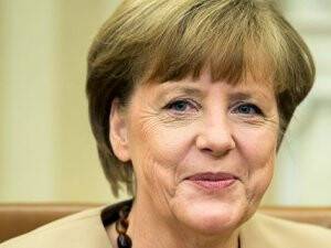 Merkel'den flaş Yunanistan açıklaması