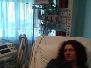 Yasemin Atamer hocaya geçmiş olsun diyoruz