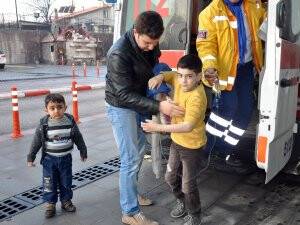 Suriyeli İki Aile Yediği Yemekten Zehirlendi