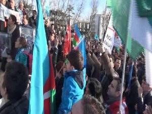 ABD’deki Ermeni Elçiliği Önünde Hocalı Protestosu