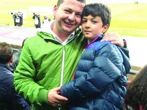 Mehmet Okan Belgin ailesi maçta