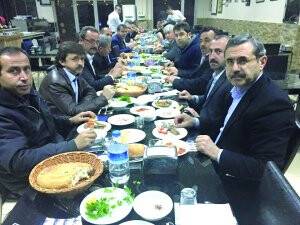 Hüsnü Öztürk ve dostları Köfteci İbrahim Usta’da