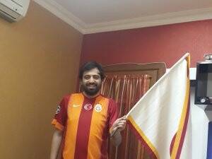 Galatasaraylı Ali Kazancı havaya girmiş