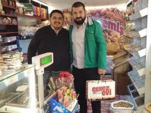 Tonimen Üzeyir Ünal Kuruyemiş’te