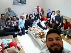 Karapınar ailesinde doğum günü kutlaması