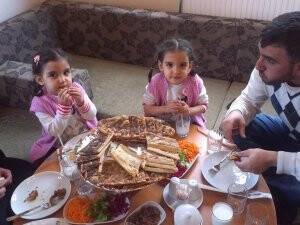 Kandil Etliekmek Evi’nin Seydişehir’den konukları varmış