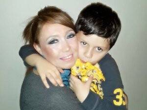 Tülin Akyüz Şimşek, yeğeni Arda ile