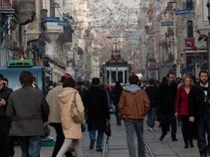 ALMANLARIN YÜZDE 80’İ İNTERNET KULLANIYOR