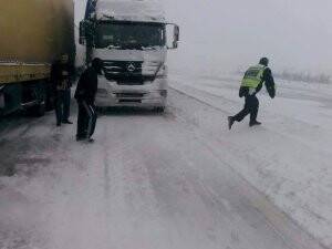 Otobüs devrildi, yaralılar var!