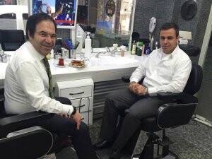 Kemal Vurucu’nun tıraş sonrası kahve keyfi