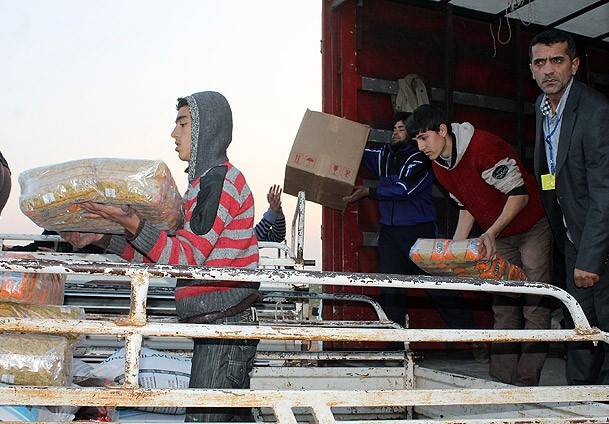 1 MİLYON SURİYELİ AÇ