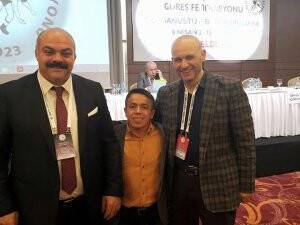 Abdullah Şanlı şampiyonlarla