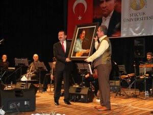 Selçuk Üniversitesi’nde Kısaparmak coşkusu