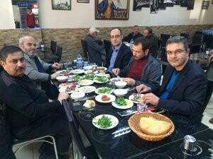 İş adamları ile mali müşavirler Köfteci İbrahim Usta’dalar