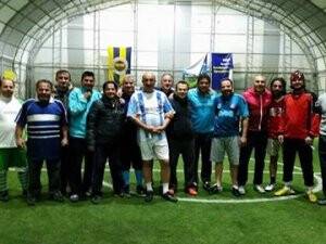 Konya Fenerbahçe Futbol Okulunda veliler maçı