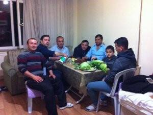 Ahmet Turhan’ın çiğ köfte mesaisi