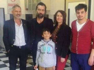 Kuaför Cafer yeni yerinde eski kadrosuyla hizmette