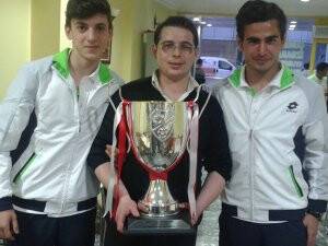 U 17’nin şampiyonları Dostlar Etliekmek’te