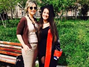 Açıkbaş ailesinin mezuniyet mutluluğu