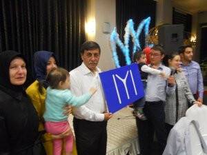 Dr. Mustafa Güçlü için sürpriz yaş günü kutlaması