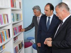 'Z Kütüphane' Törenle Açıldı