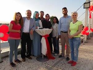 Mehmet Fidan, öğrencileriyle baloda