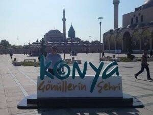 Tuncay Özkan’dan “Konya hatırası”