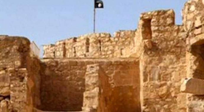 Antik şehir Palmira'da büyük katliam