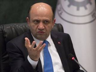 Bakan Işık para vermek için proje bulamadıklarını söyledi