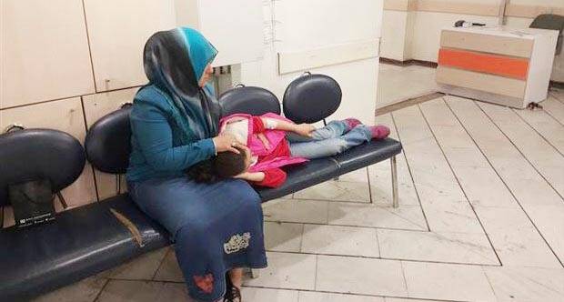 'Yılanın ısırdığı çocuk tedavi için 8 hastane dolaştı