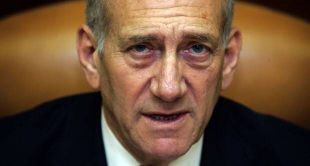 İsrail eski başbakanına hapis cezası