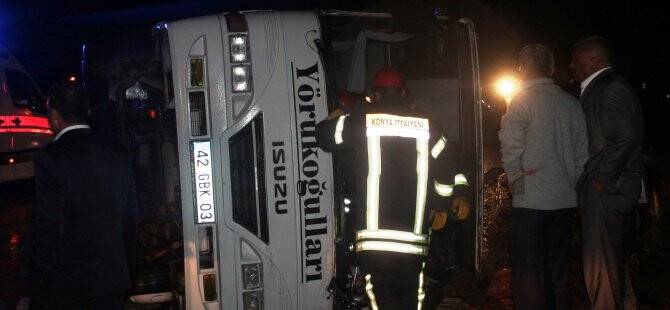 Düğüne Giden Minibüs Takla Attı