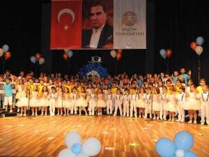 Anasınıfı öğrencilerinin mezuniyet gecesi