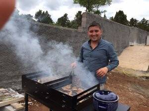 Ali Can’ın mangal keyfi