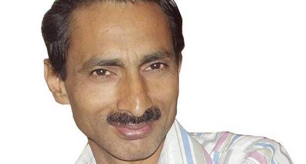 Hindistan'da gazeteci canlı canlı yakıldı