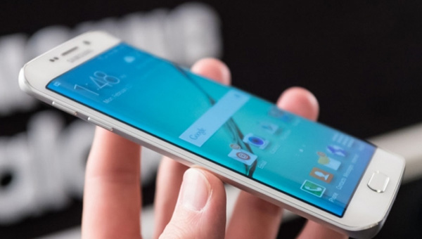 Galaxy S6 Plus mı Galaxy S6 Note mu?