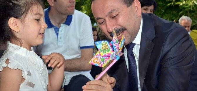 SÜ'de Babalar Günü coşkusu