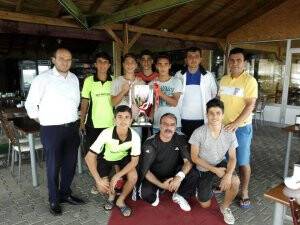 Şampiyonlar Korukent Restorandalar