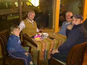 Adnan Arı Bey teravih sonrası çay sohbetinde