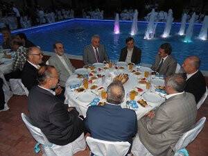 NEÜ iftarda buluşturdu