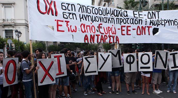 Yunan halkı sokağa indi