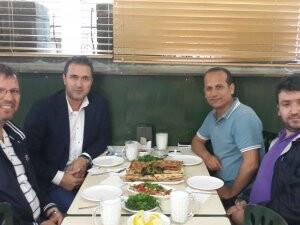 Rafet Bircan, Hasan Sarısaç ve Abbas Şeflek ezanların okunmasını bekliyorlar