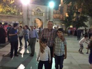 Mehmet Can torunları ile Eyüp Sultan’da