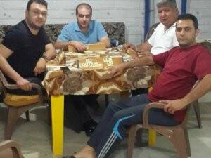 İş adamları vakit geçiriyorlar