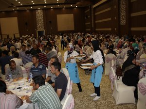 Karatay Belediyesi ailesi iftar programında bir araya geldi