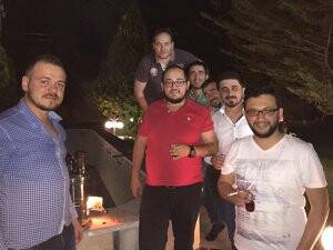 Sosyal medyanın hızlı isimleri Meram Bağlarında barbekü keyfinde